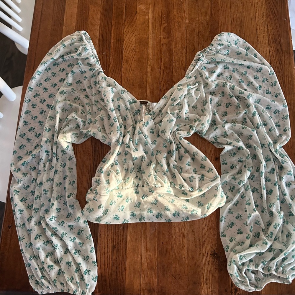 Floral Puff Sleeve Top